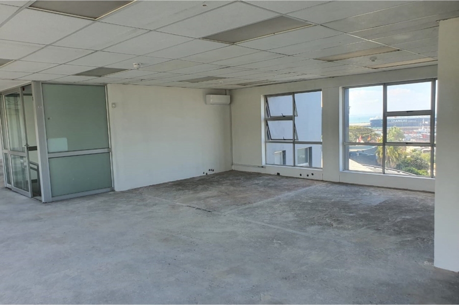 To Let commercial Property for Rent in Humerail Eastern Cape